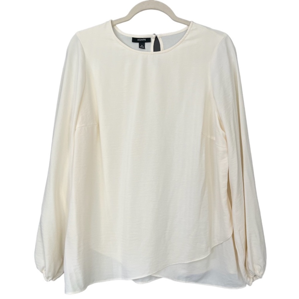Alfani Women's Crew-Neck Crossover-Hem Top • Size OX • White/Ivory